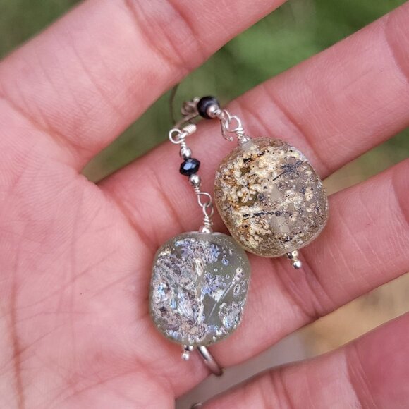 Ancient chunky Roman glass iridescent blue bead 925 sterling silver earrings - Picture 9 of 15